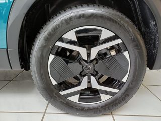 Peugeot 2008 Hybrid 145 e-DCS6 Allure