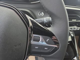 Peugeot 2008 Hybrid 145 e-DCS6 Allure
