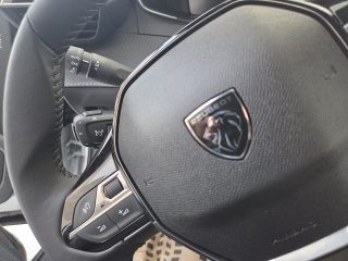 Peugeot 2008 Hybrid 145 e-DCS6 Allure