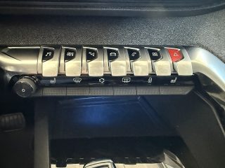 Peugeot 3008 1,2 PureTech 130 S&S EAT6 Allure