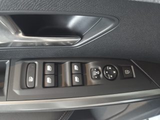 Peugeot 5008 Allure mHEV 145 e-DCS6 Aut.