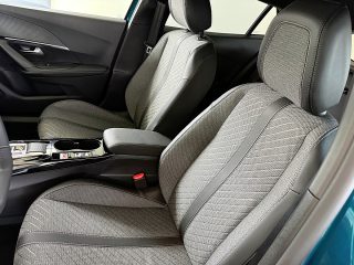 Peugeot 2008 Hybrid 110 e-DCS6 Allure
