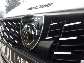 Peugeot 208 PT 100 Allure ACC, Navi, 360° Kamera