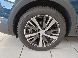 Peugeot 3008 PT 130 EAT8 Allure Pack