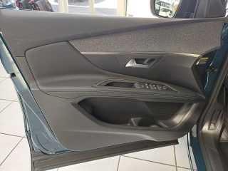 Peugeot 3008 PT 130 EAT8 Allure Pack