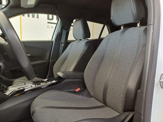 Peugeot 2008 PureTech 130 S&S Allure EAT8