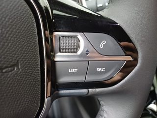Peugeot 2008 Hybrid 145 e-DCS6 Allure