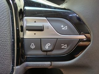 Peugeot 408 PureTech 130 EAT8 Allure Pack 360° Kamera