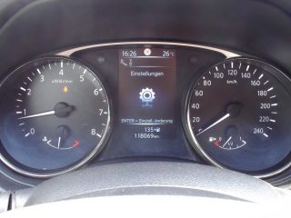 Nissan X-TRAIL 1,6 DIG-T Tekna