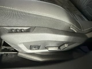 Peugeot 5008 GT Elektro 210 73kWh