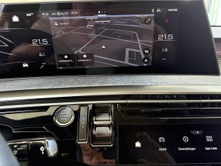 Peugeot 3008 GT Elektro 210 73kWh