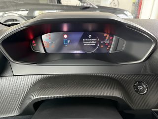 Peugeot 2008 Hybrid 110 e-DCS6 Allure