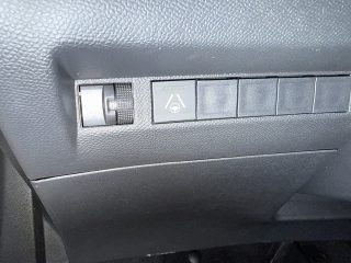 Peugeot 2008 Hybrid 145 e-DCS6 Allure