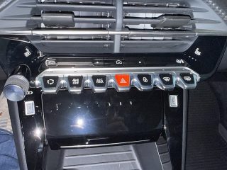 Peugeot 2008 Hybrid 145 e-DCS6 Allure