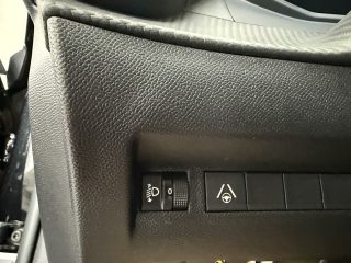 Peugeot 2008 Hybrid 145 e-DCS6 Allure