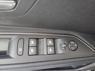 Peugeot 3008 PureTech 130 EAT8 Allure Pack