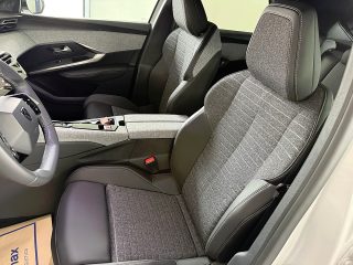Peugeot 3008 Allure Hybrid 145 e-DCS6