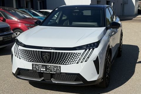 Peugeot 3008 Elektro 210 73kWh GT-Exclusive Pano AHK abnehmbar