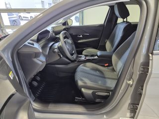 Peugeot 208 PT 100 Allure ACC, Navi, 360° Kamera