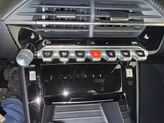 Peugeot 2008 Hybrid 145 e-DCS6 Allure
